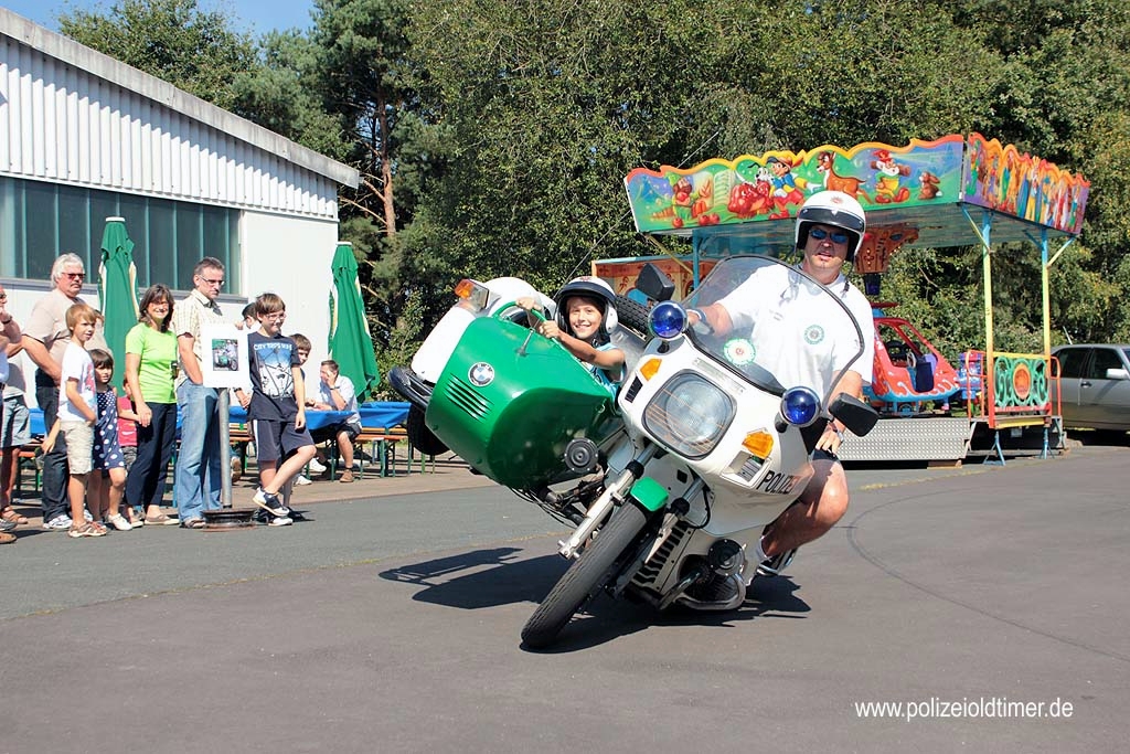 Sommerfest-Polizeioldtimer-Museum_2012 (25).jpg